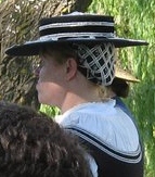 This headwear can be worn under wide brim hats (Ceara at Twelfth Night 2011).
