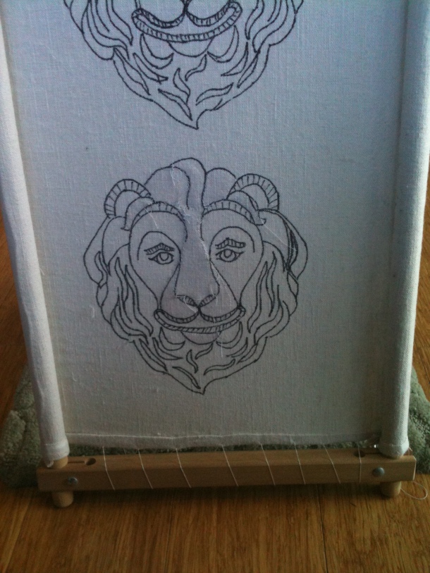 Outlines for a lion on House Burbage's Pride of Lochac Banner (work in progress).