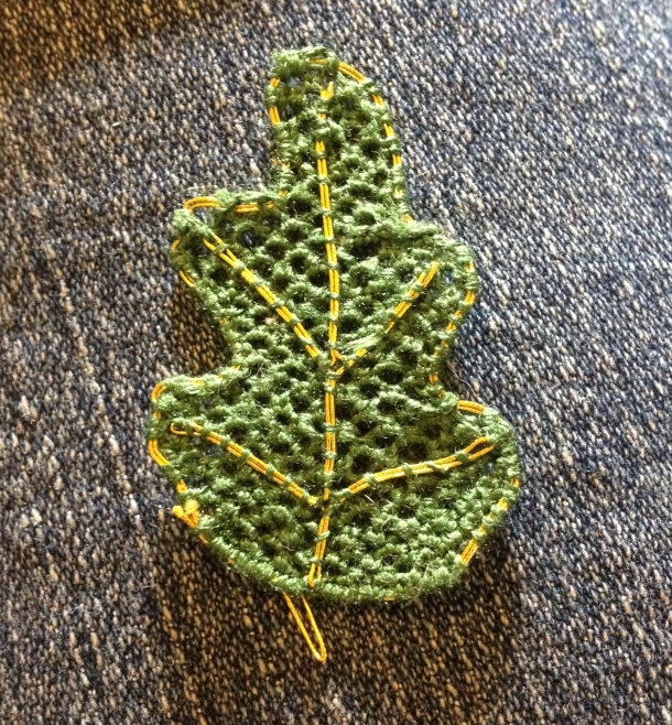 4 more needlace leaves were made. That makes 5/15 leaves completed.