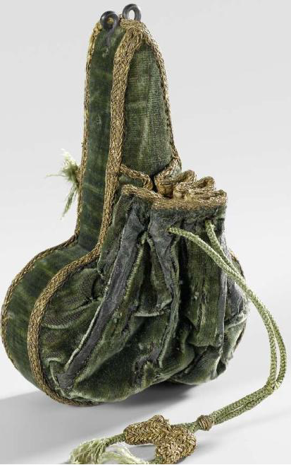 Source: Purse, likely originated from Netherlands or Italy, c1591. 11cm x w7.5cm. Object Number BK-KOG-29. Rijksmuseum, accessed November 2014.